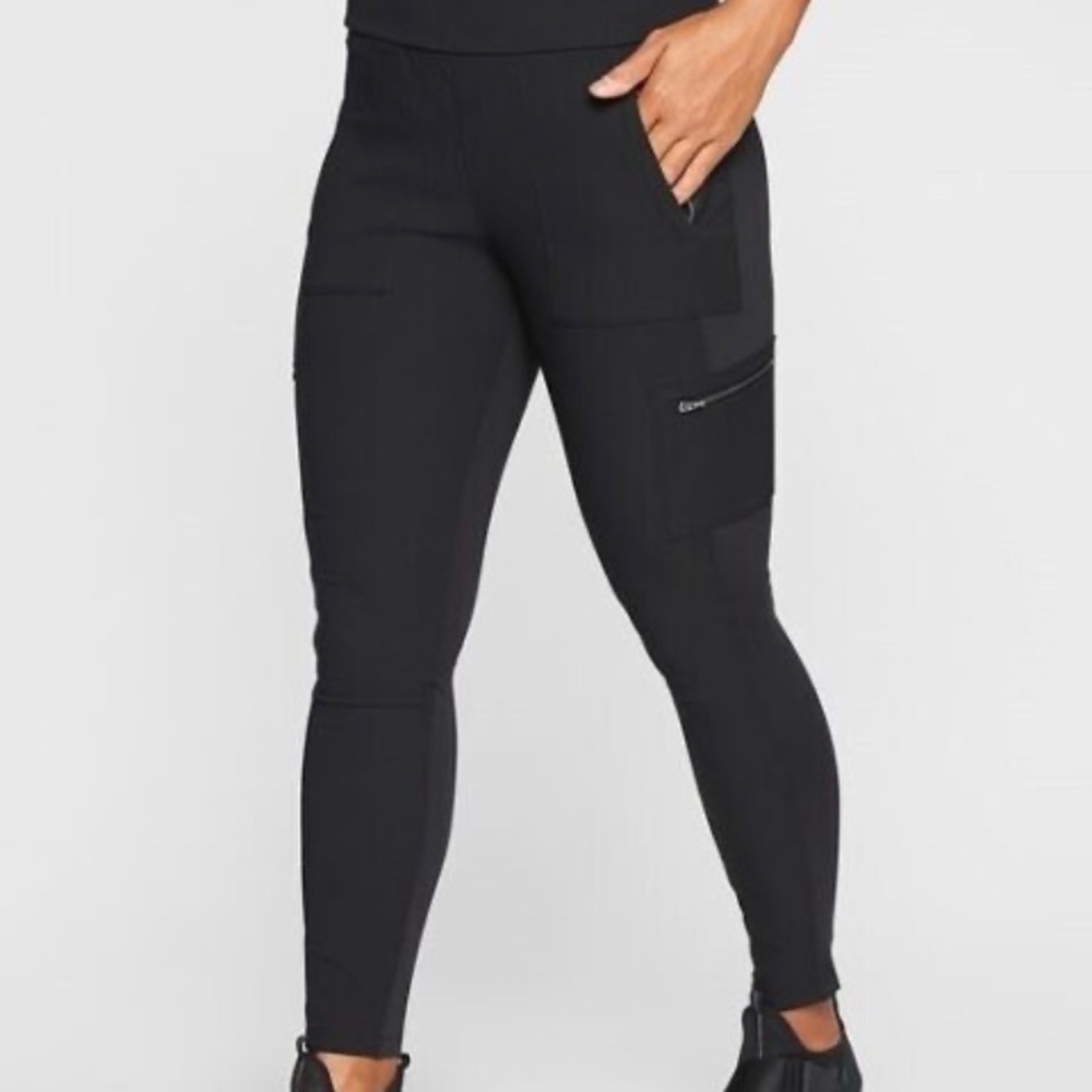 Athleta Headlands Hybrid Cargo Tight